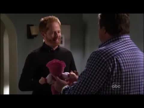 Modern Family 12   Boundaries 2