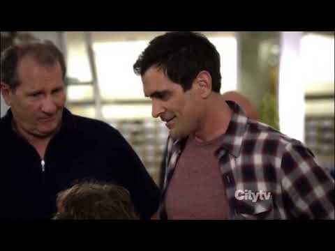 Modern Family 15   Common Courtesy
